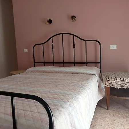 Mi Scialai - Teatro A 150 Mt - Museo A 250 Mt -ortigia 1500 Mt Apartment