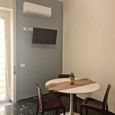 Mi Scialai - Teatro A 150 Mt - Museo A 250 Mt -ortigia 1500 Mt Apartment Syracuse