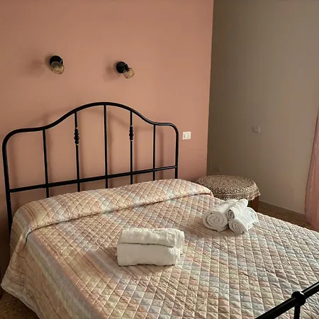 Mi Scialai - Teatro A 150 Mt - Museo A 250 Mt -ortigia 1500 Mt Apartment Syracuse