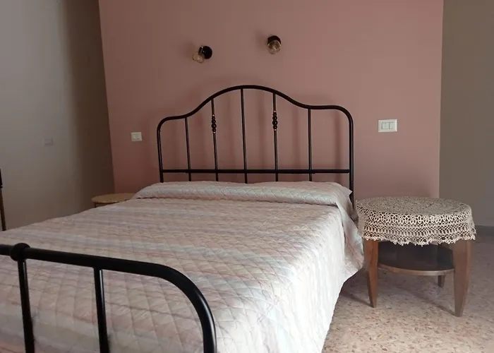 Mi Scialai - Teatro A 150 Mt - Museo A 250 Mt -ortigia 1500 Mt Апартаменты